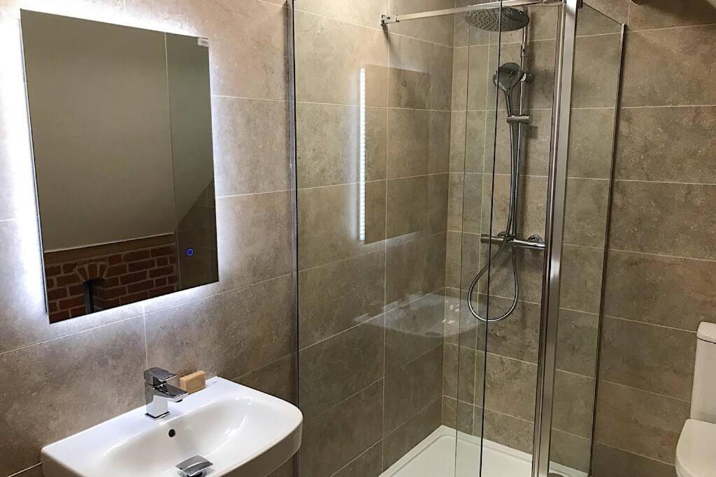 Апартаменты Beautiful Rural Apt, Walking Distance To Three Choirs Vineyard/Brassiere Gloucestershire Ньюент Экстерьер фото